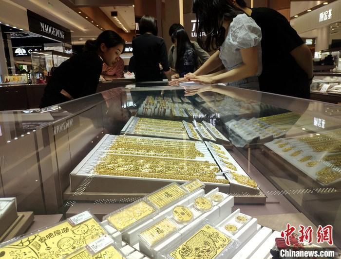 新澳天天开奖资料大全三十三期,完善的机制评估_黄金版91.713